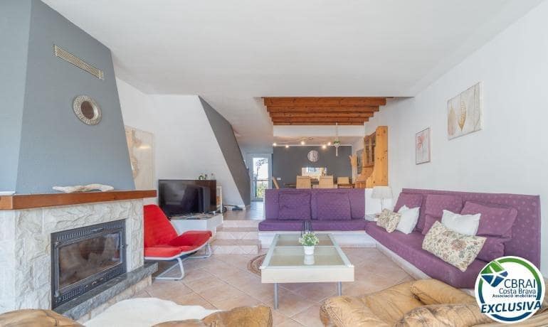 4 Zimmer Haus zu verkaufen in Empuriabrava - 455.000 € (Ref: 9497135)