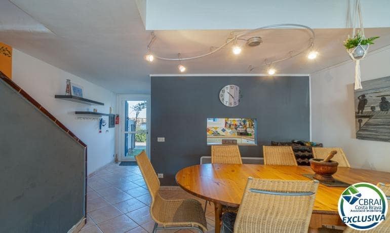 4 Zimmer Haus zu verkaufen in Empuriabrava - 455.000 € (Ref: 9497135)