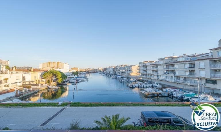 4 Zimmer Haus zu verkaufen in Empuriabrava - 455.000 € (Ref: 9497135)