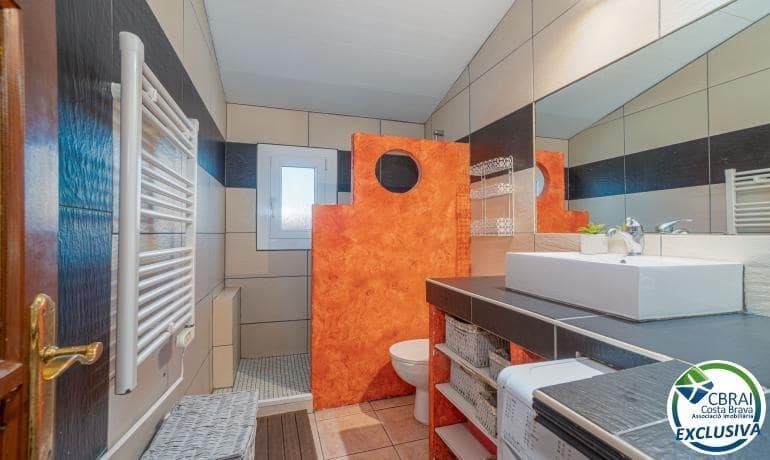 4 Zimmer Haus zu verkaufen in Empuriabrava - 455.000 € (Ref: 9497135)