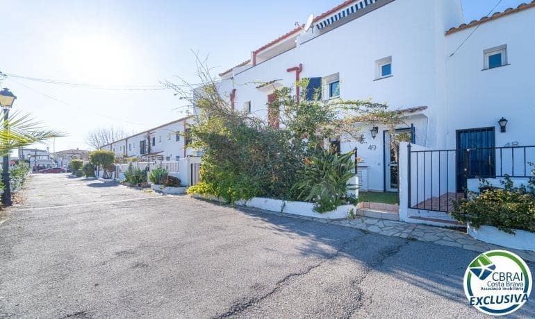 4 Zimmer Haus zu verkaufen in Empuriabrava - 455.000 € (Ref: 9497135)