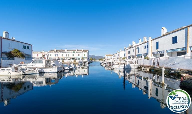 4 Zimmer Haus zu verkaufen in Empuriabrava - 455.000 € (Ref: 9497135)