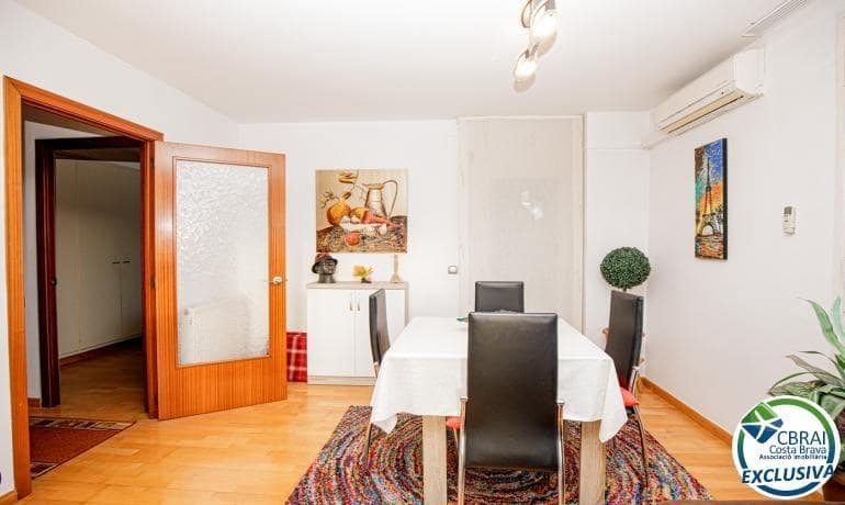 3 bedroom Flat for sale in Figueres with garage - € 185,000 (Ref: 9508808)