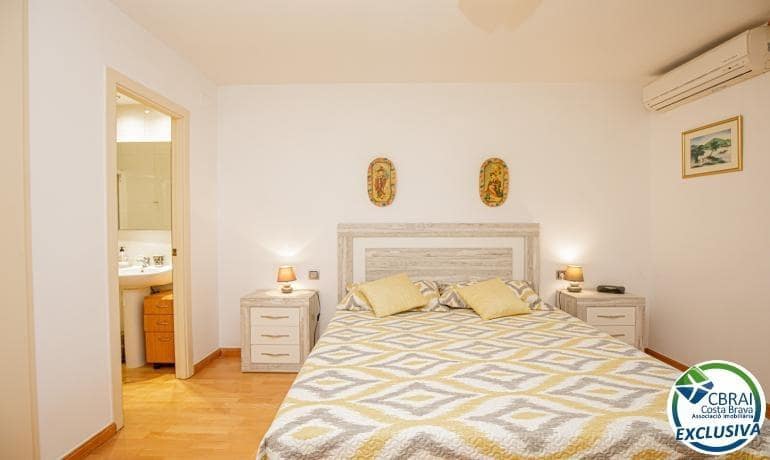 3 bedroom Flat for sale in Figueres with garage - € 185,000 (Ref: 9508808)