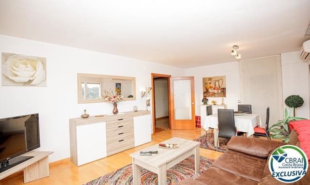 3 bedroom Flat for sale in Figueres with garage - € 185,000 (Ref: 9508808)