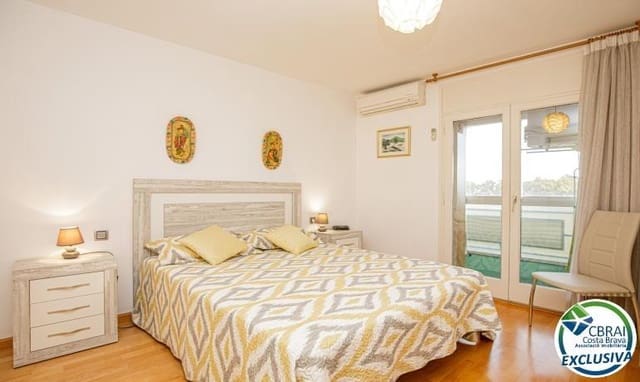 3 bedroom Flat for sale in Figueres with garage - € 185,000 (Ref: 9508808)