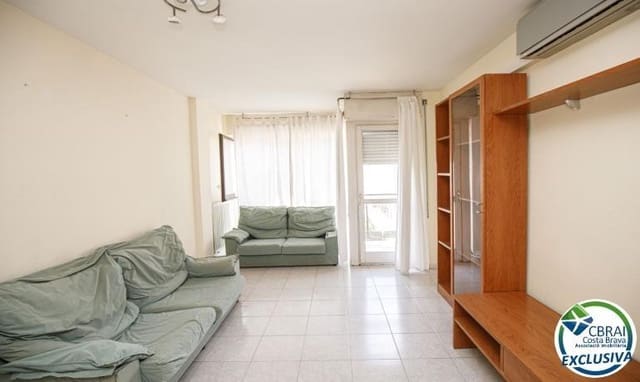 3 bedroom Apartment for sale in Figueres - € 144,000 (Ref: 9516007)