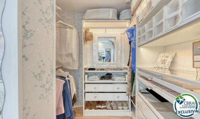 3 soveværelse Lejlighed til salg i Figueres - € 188.000 (Ref: 9516009)