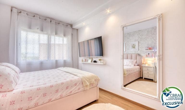 3 soveværelse Lejlighed til salg i Figueres - € 188.000 (Ref: 9516009)