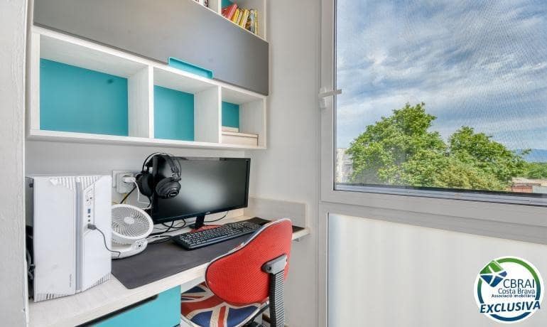3 soveværelse Lejlighed til salg i Figueres - € 188.000 (Ref: 9516009)