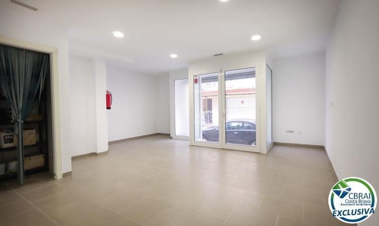 Gewerbe zu verkaufen in Roses - 122.000 € (Ref: 9527620)