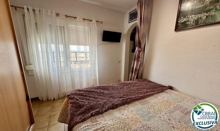 1 bedroom Apartment for sale in Empuriabrava - € 79,000 (Ref: 9527621)