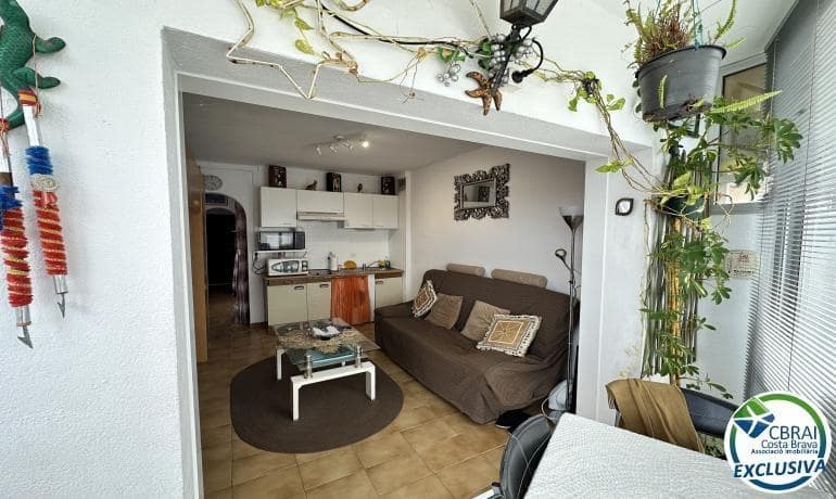 1 bedroom Apartment for sale in Empuriabrava - € 79,000 (Ref: 9527621)