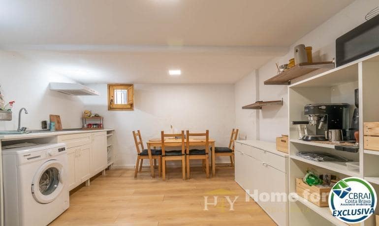 2 soveværelse Byhus til salg i Empuriabrava - € 129.000 (Ref: 9530870)