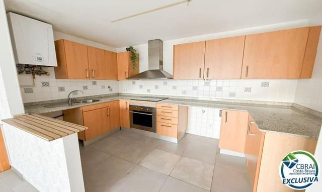 3 quarto Apartamento para venda em Vilatenim, Figueres com piscina - 275 000 € (Ref: 9535862)