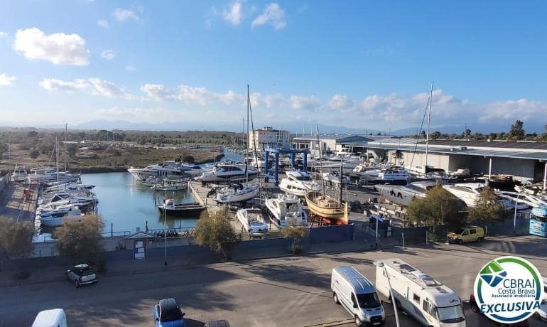 1 makuuhuone Huoneisto myytävänä paikassa Santa Margarida mukana uima-altaan - 129 000 € (Ref: 9535864)