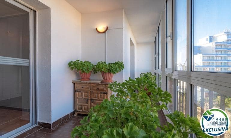 2 Zimmer Apartment zu verkaufen in Empuriabrava - 220.000 € (Ref: 9536766)