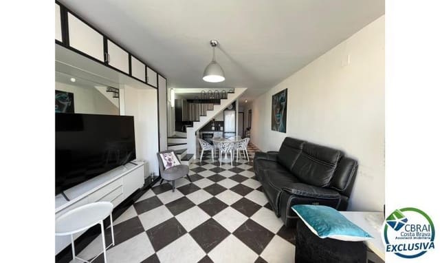 3 makuuhuone Huvila myytävänä paikassa Empuriabrava, Castelló d'Empúries mukana uima-altaan - 595 000 € (Ref: 9536767)