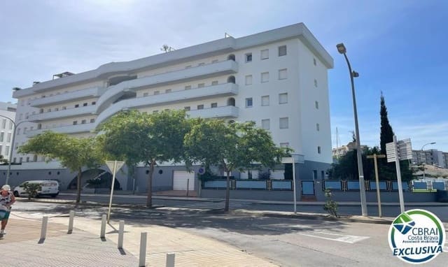 3 bedroom Apartment for sale in Santa Margarida, Roses with pool - € 225,000 (Ref: 9541032)