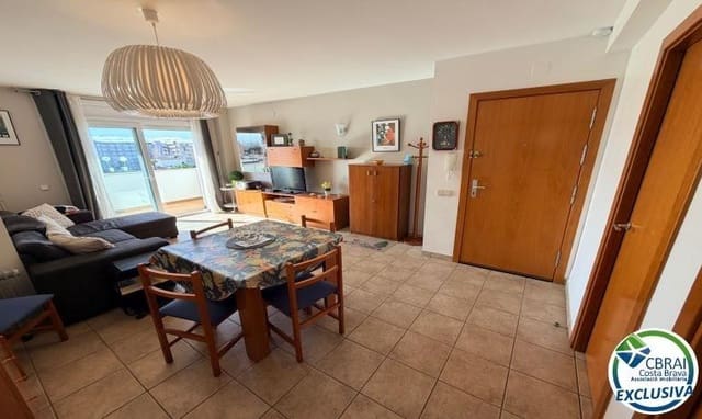 3 bedroom Apartment for sale in Santa Margarida, Roses with pool - € 225,000 (Ref: 9541032)