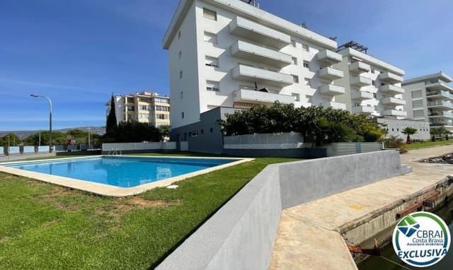 3 bedroom Apartment for sale in Santa Margarida, Roses with pool - € 225,000 (Ref: 9541032)