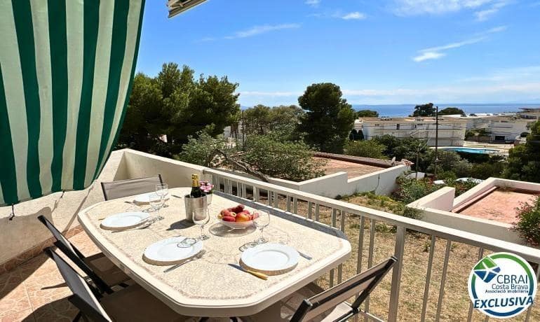 2 bedroom Apartment for sale in Roses - € 270,000 (Ref: 9565095)