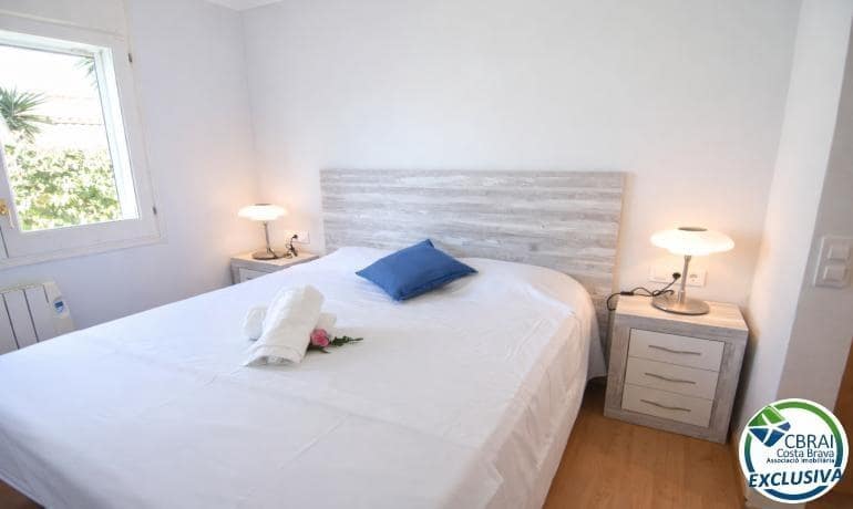 3 slaapkamer Villa te koop in Roses - € 395.000 (Ref: 9571082)