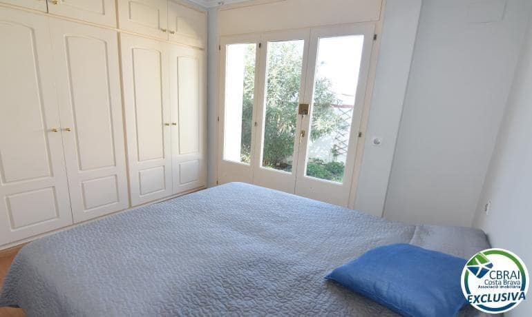 3 slaapkamer Villa te koop in Roses - € 395.000 (Ref: 9571082)