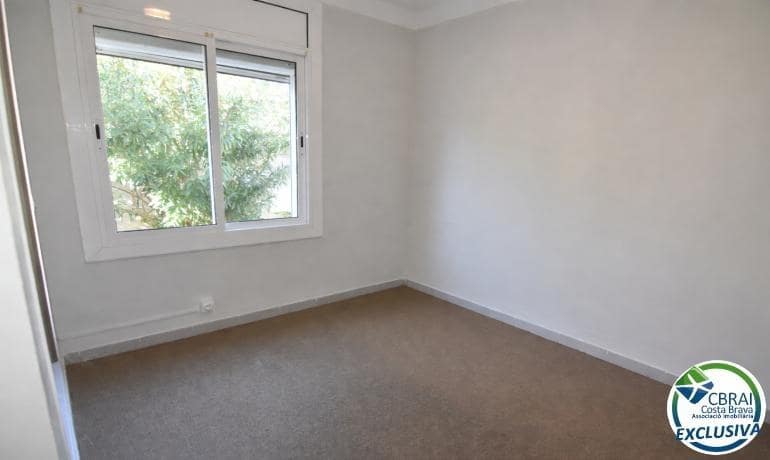 3 slaapkamer Villa te koop in Roses - € 395.000 (Ref: 9571082)