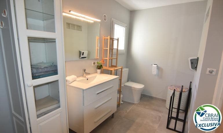 3 slaapkamer Villa te koop in Roses - € 395.000 (Ref: 9571082)