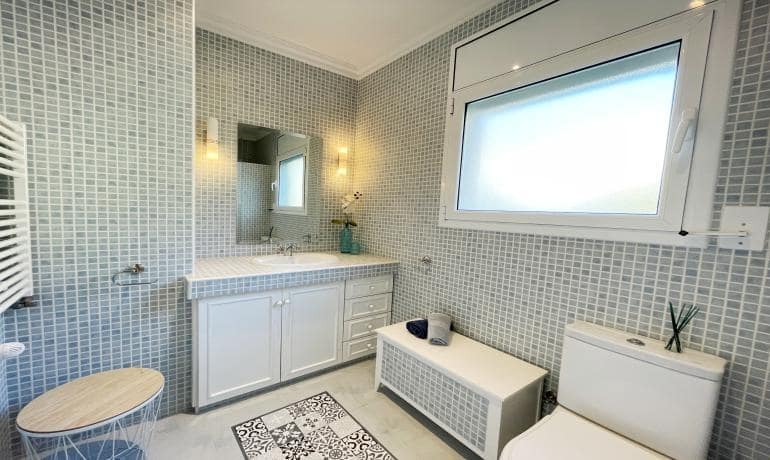 5 soveværelse Villa til salg i El Mas Fumats med swimmingpool - € 799.000 (Ref: 9571083)