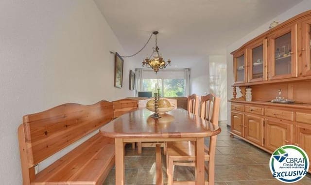 3 bedroom Apartment for sale in Santa Margarida, Roses with pool - € 320,000 (Ref: 9574564)