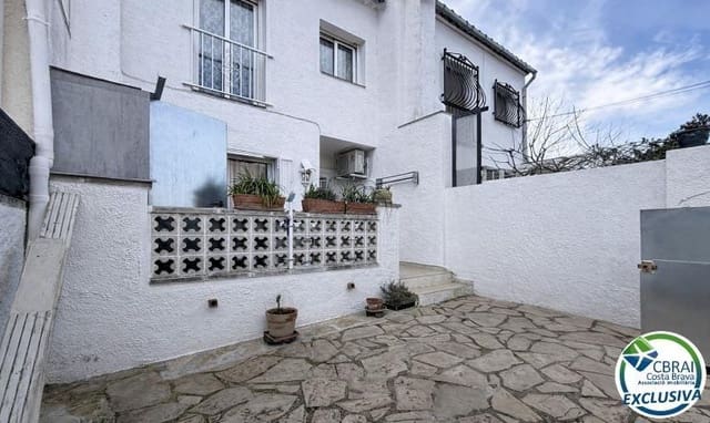 2 chambre Villa/Maison Mitoyenne à vendre à Empuriabrava, Castelló d'Empúries - 179 000 € (Ref: 9596042)