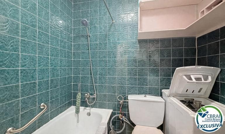 2 soveværelse Rækkehus til salg i Empuriabrava med swimmingpool - € 179.000 (Ref: 9596042)