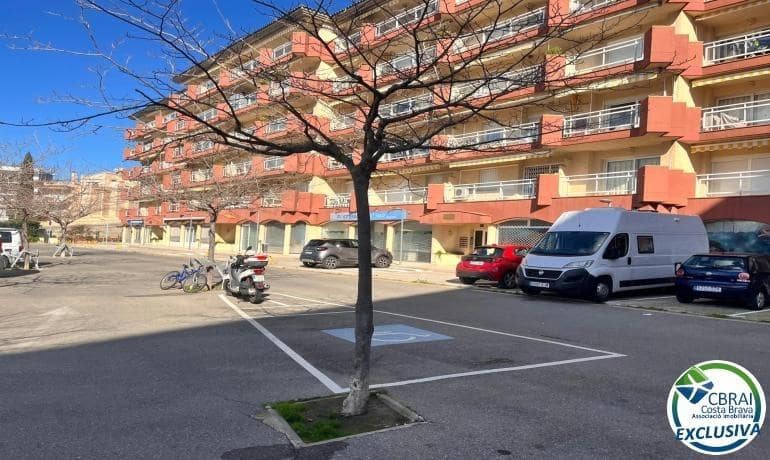 2 soveværelse Lejlighed til salg i Roses - € 285.000 (Ref: 9615361)