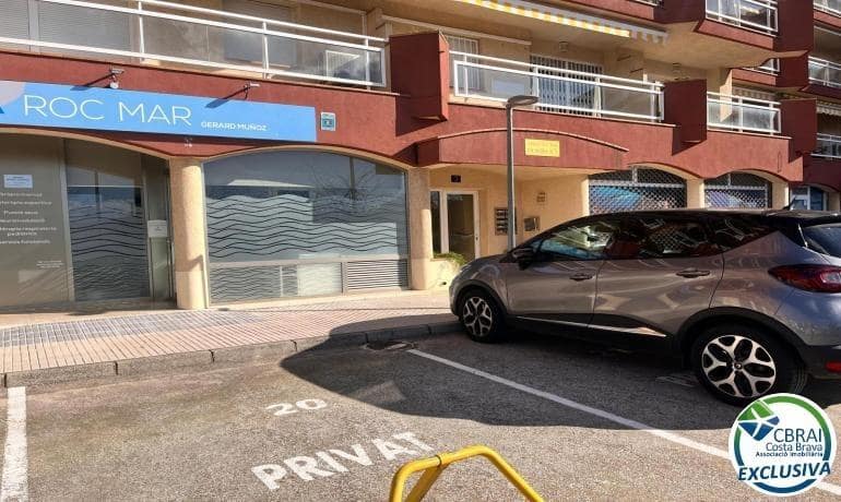 2 soveværelse Lejlighed til salg i Roses - € 285.000 (Ref: 9615361)