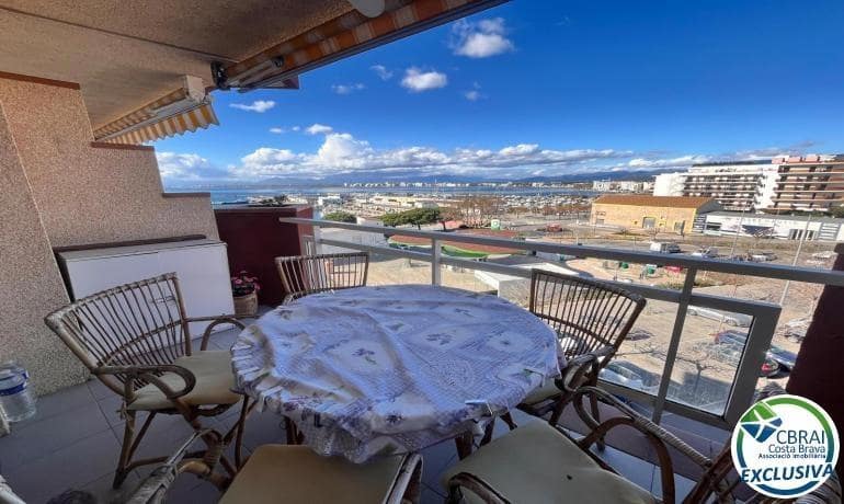 2 slaapkamer Appartement te koop in Roses - € 285.000 (Ref: 9615361)