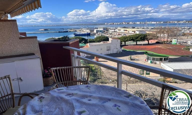 2 slaapkamer Appartement te koop in Roses - € 285.000 (Ref: 9615361)