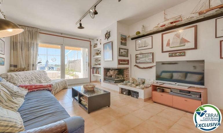Pareado de 4 habitaciones en Santa Margarida en venta con piscina garaje - 645.000 € (Ref: 9615364)