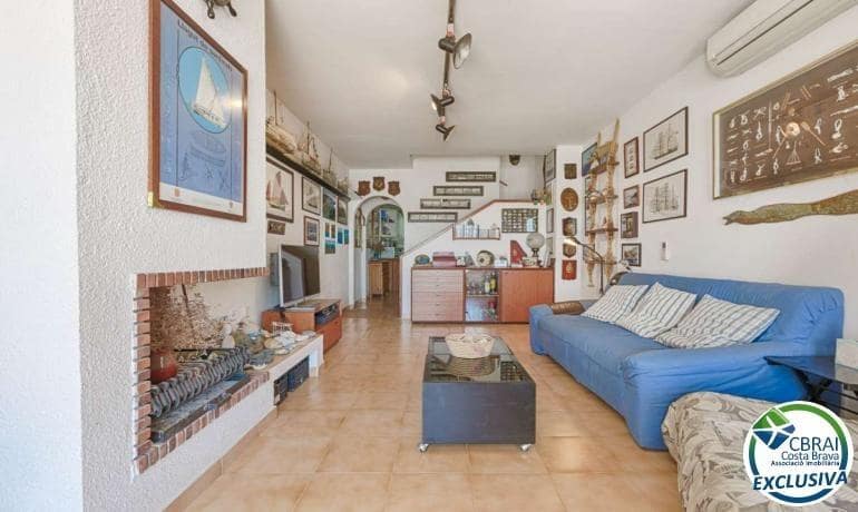 Pareado de 4 habitaciones en Santa Margarida en venta con piscina garaje - 645.000 € (Ref: 9615364)