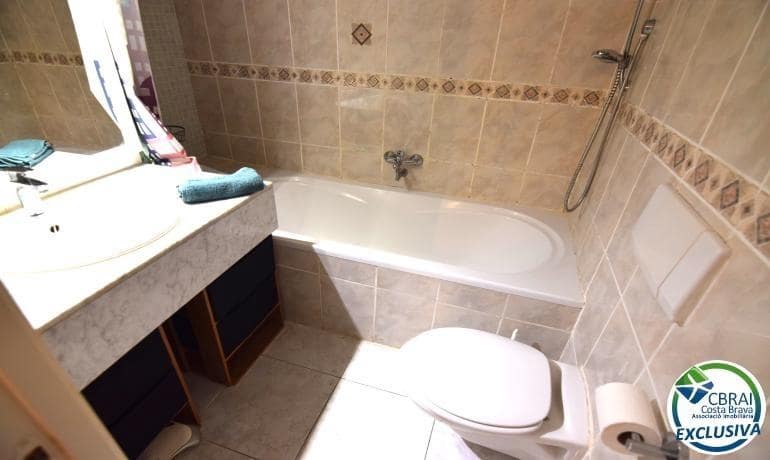2 chambre Appartement à vendre à Empuriabrava - 185 000 € (Ref: 9619154)