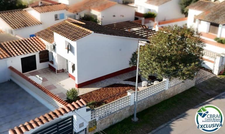 2 camera da letto Villa in vendita in Empuriabrava - 339.000 € (Rif: 9619155)