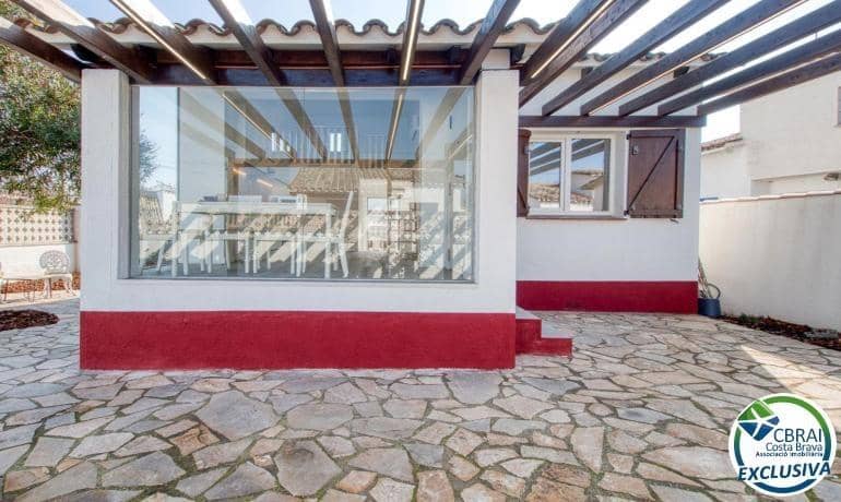 2 camera da letto Villa in vendita in Empuriabrava - 339.000 € (Rif: 9619155)
