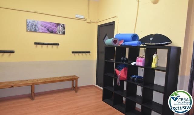 Biznes na sprzedaż w Roses - 132 000 € (Ref: 9634156)