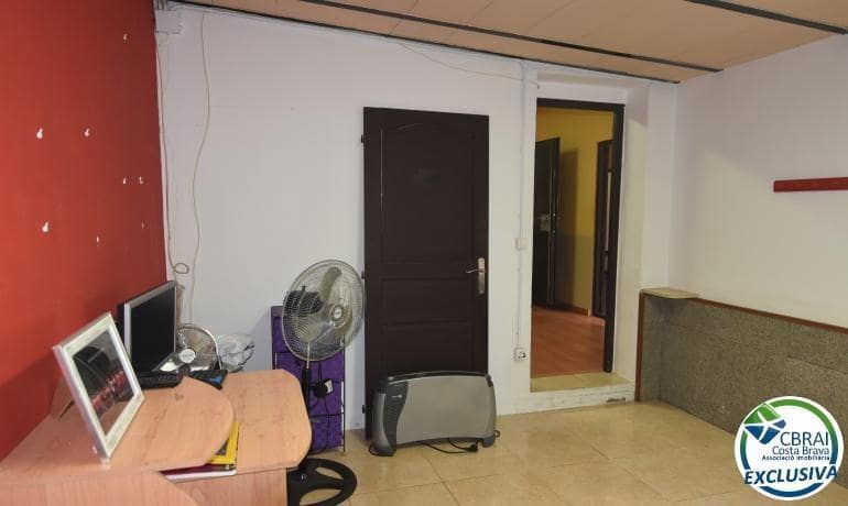 Biznes na sprzedaż w Roses - 132 000 € (Ref: 9634156)