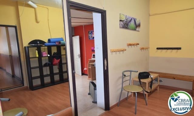 Biznes na sprzedaż w Roses - 132 000 € (Ref: 9634156)