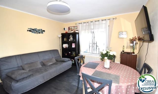 1 bedroom Apartment for sale in Roses - € 179,000 (Ref: 9637496)