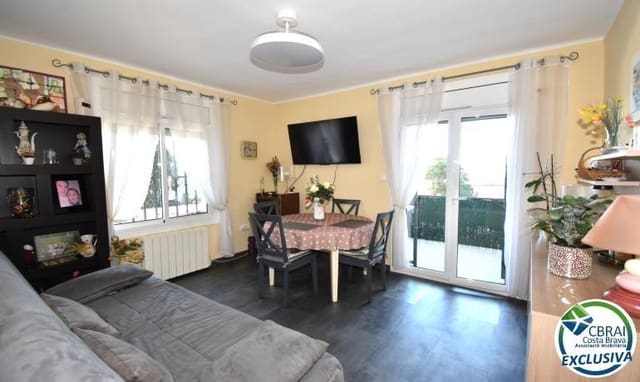 1 bedroom Apartment for sale in Roses - € 179,000 (Ref: 9637496)