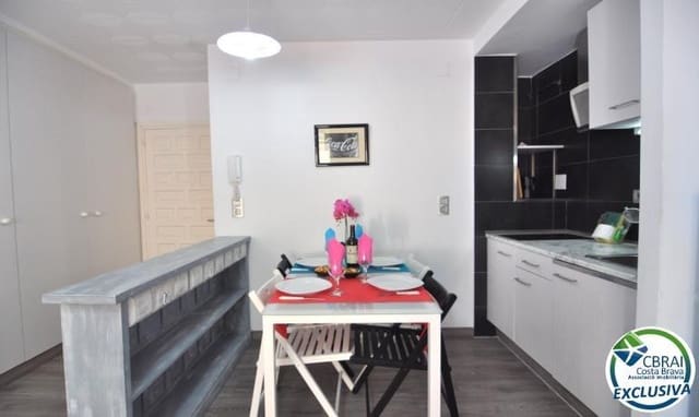 Studio te koop in Santa Margarida, Roses met zwembad - € 118.000 (Ref: 9637497)