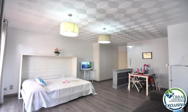 Studio te koop in Santa Margarida, Roses met zwembad - € 118.000 (Ref: 9637497)